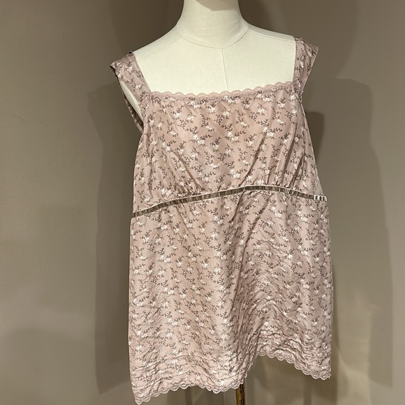 Tommy Hilfiger 100% Silk Floral Lace Trim Tank Top size 18 - Picture 5 of 6